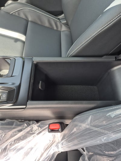 2026 Toyota Camry 4DR CVT HYB SE