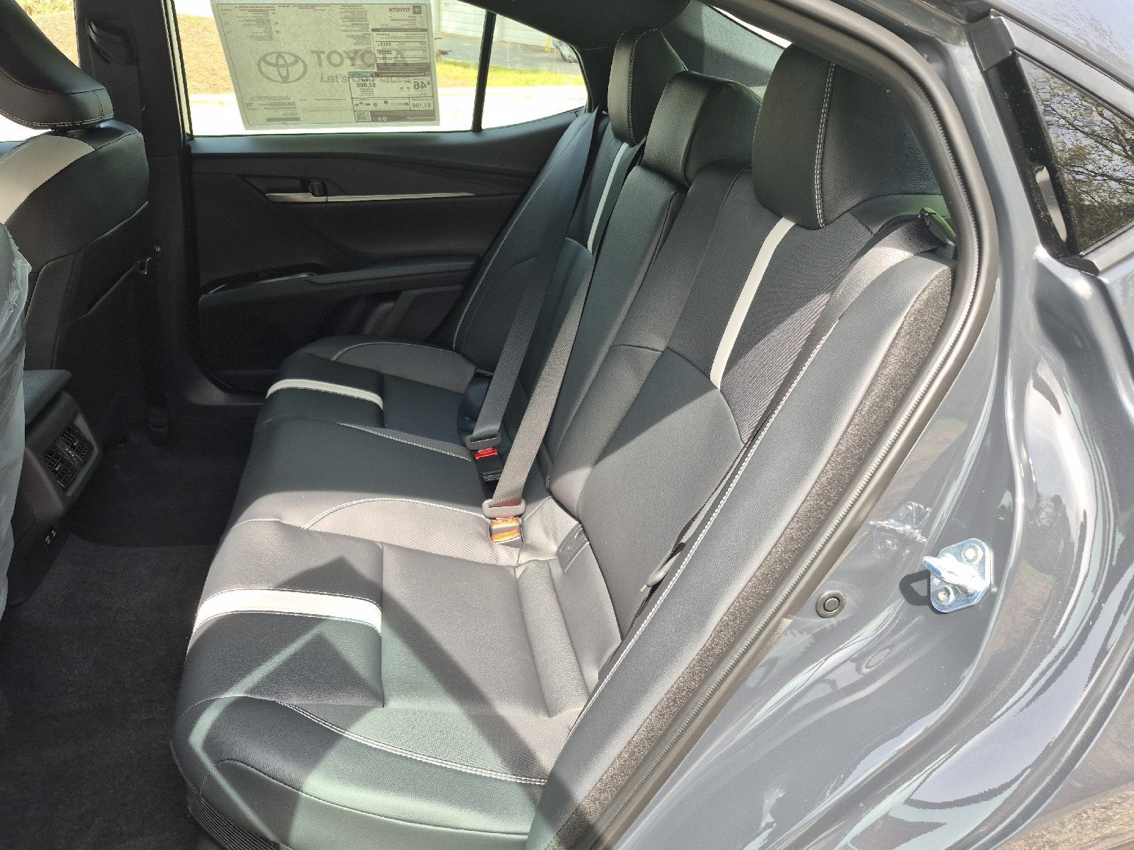 2026 Toyota Camry 4DR CVT HYB SE