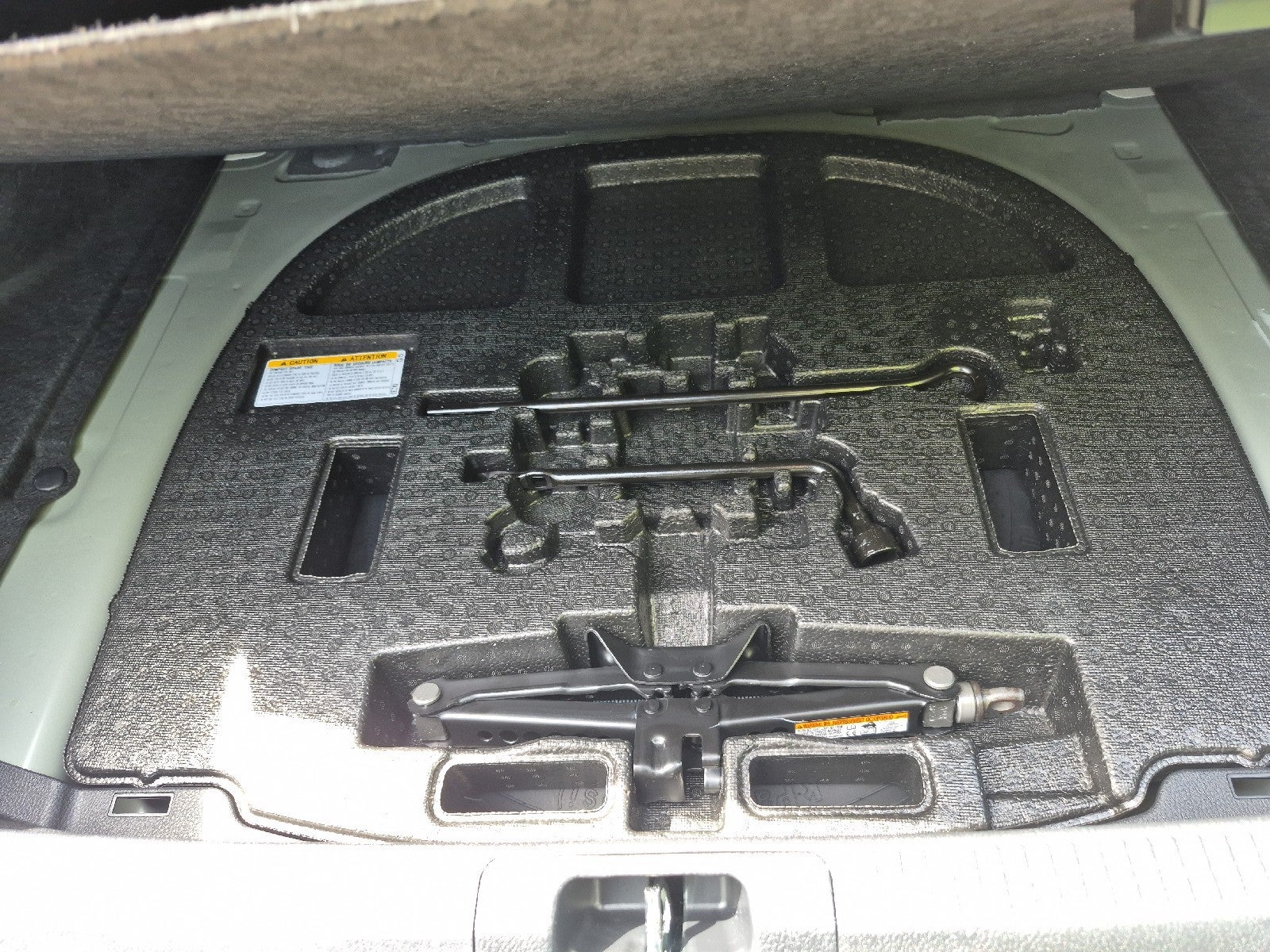 2026 Toyota Camry 4DR CVT HYB SE