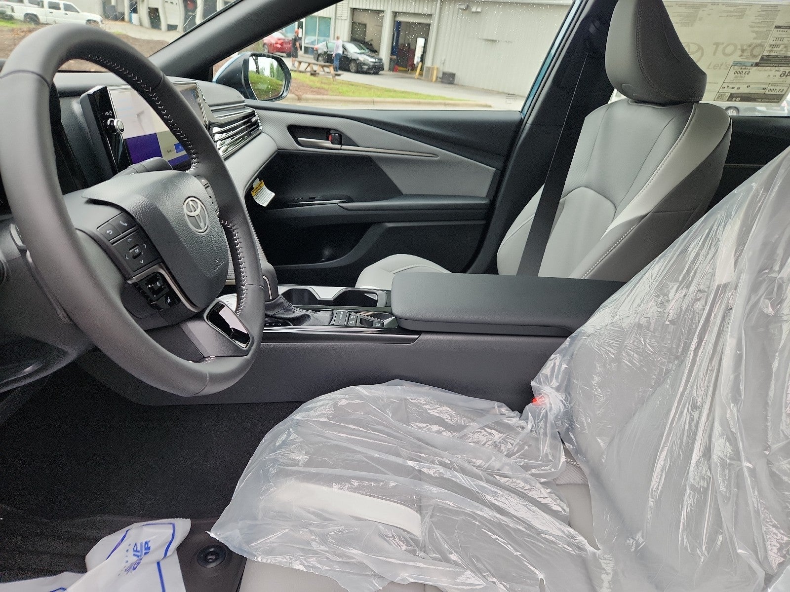 2026 Toyota Camry 4DR CVT HYB SE