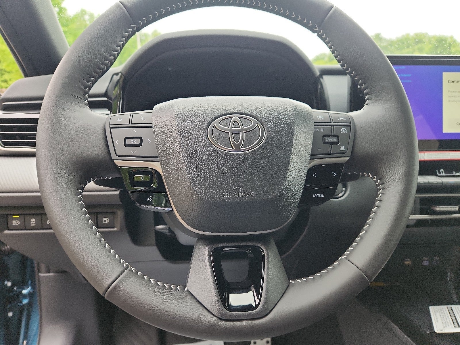 2026 Toyota Camry 4DR CVT HYB SE
