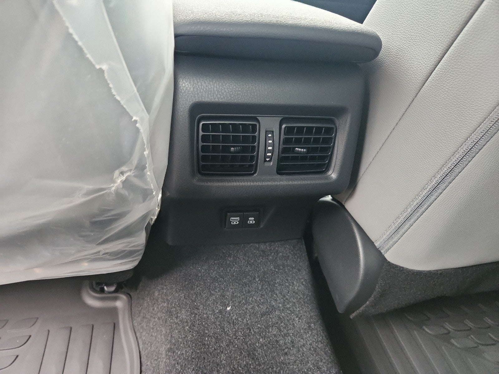 2026 Toyota Camry 4DR CVT HYB SE