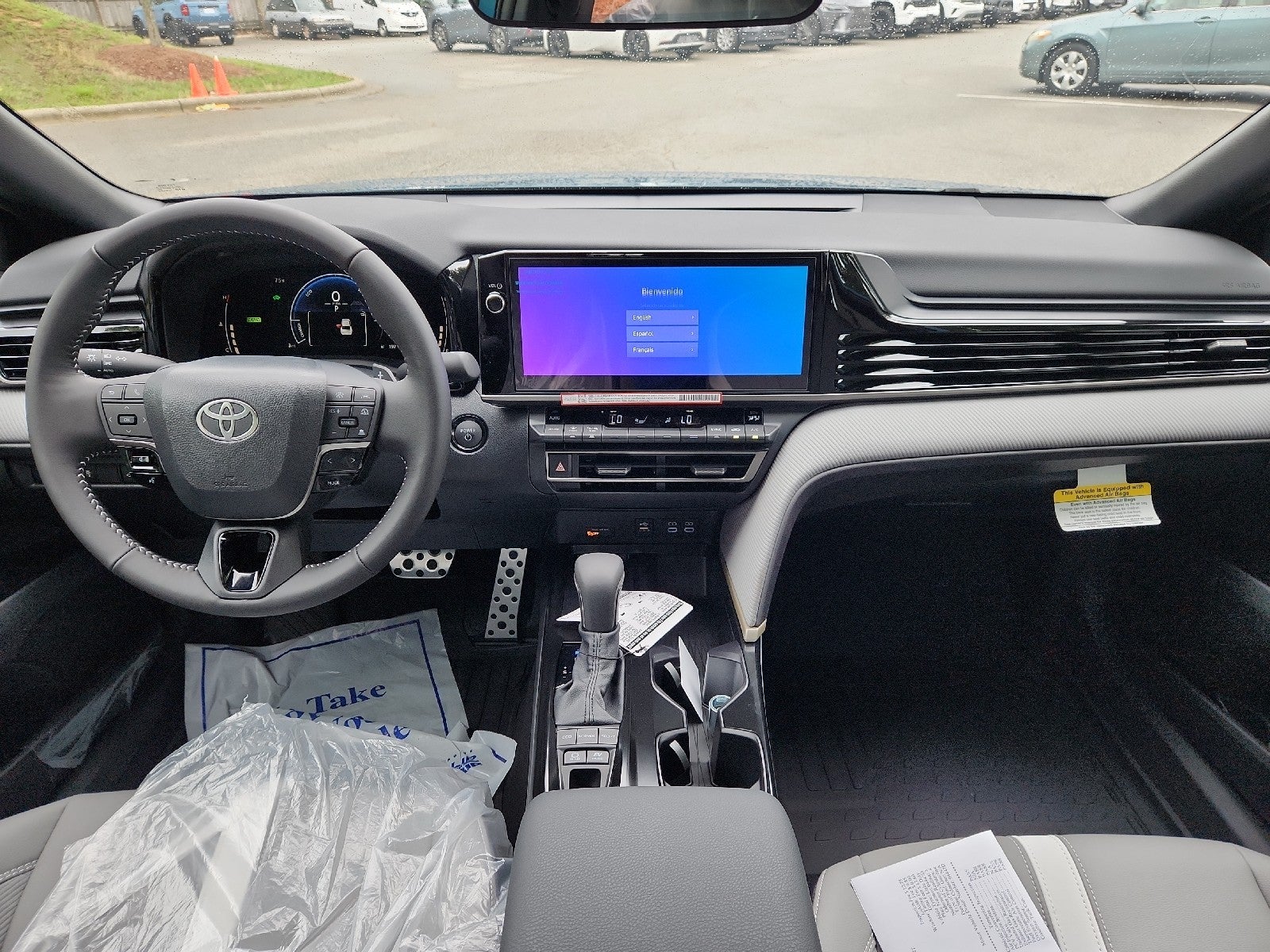 2026 Toyota Camry 4DR CVT HYB SE