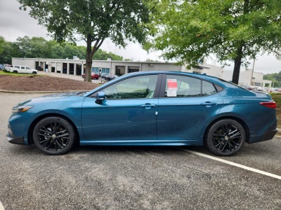 2026 Toyota Camry 4DR CVT HYB SE