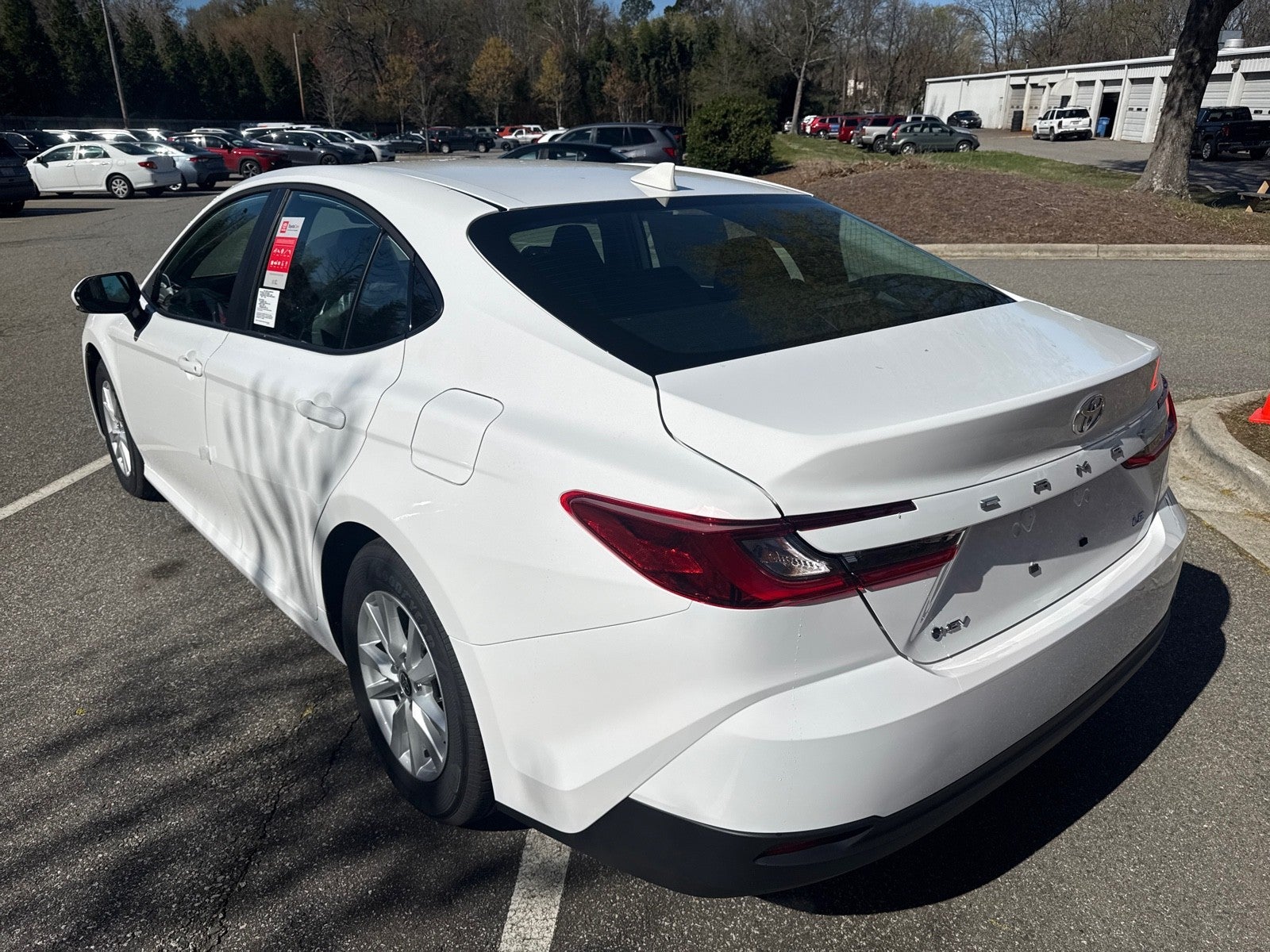 2026 Toyota Camry 4DR CVT HYB LE