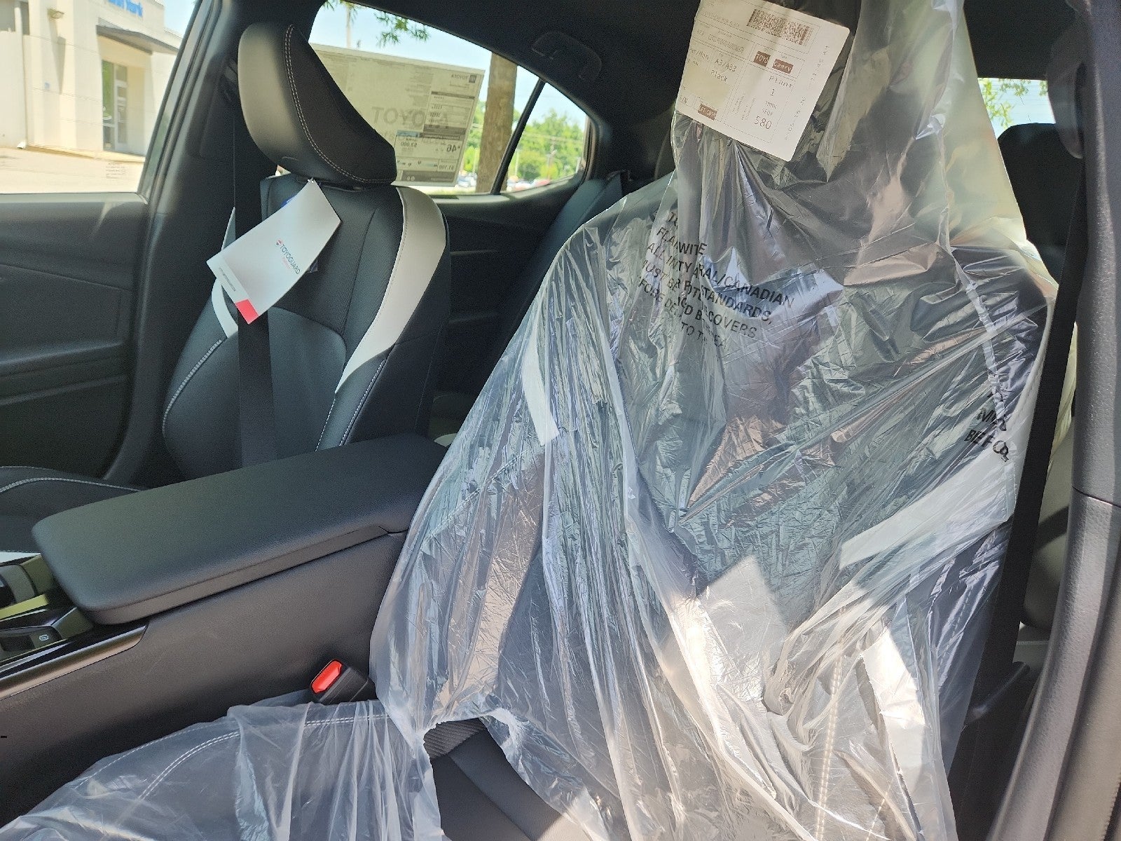 2026 Toyota Camry 4DR CVT HYB SE