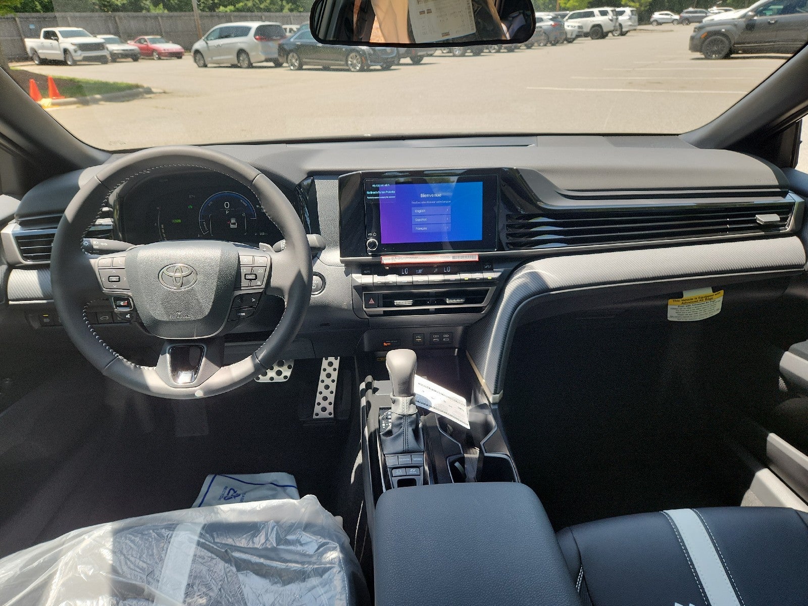 2026 Toyota Camry 4DR CVT HYB SE
