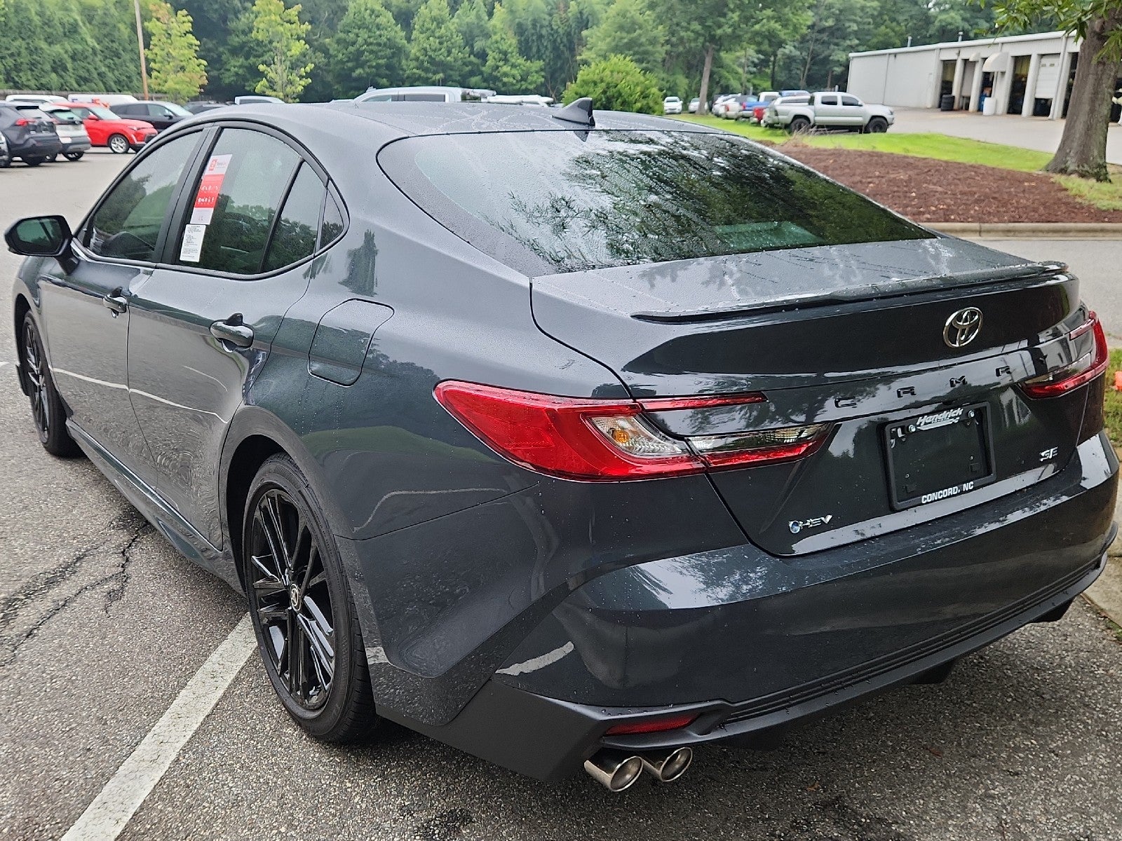 2026 Toyota Camry 4DR CVT HYB SE