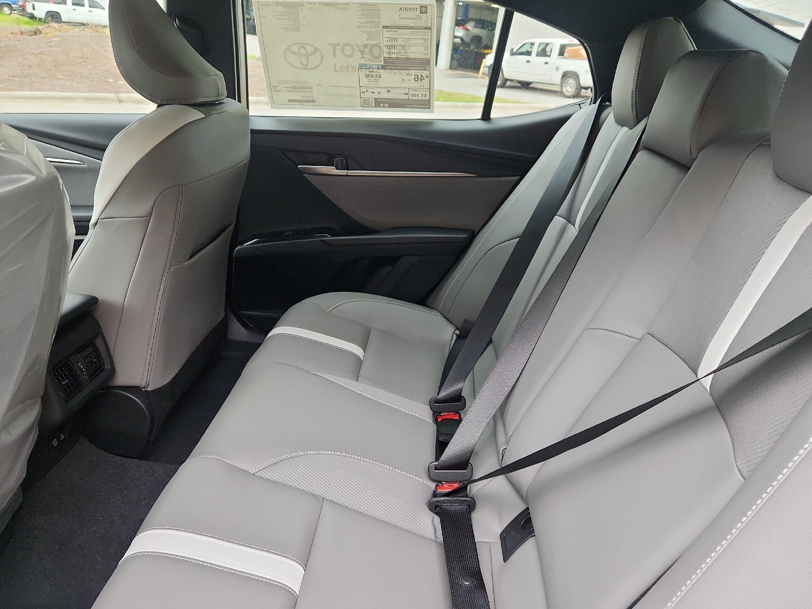 2026 Toyota Camry 4DR CVT HYB SE