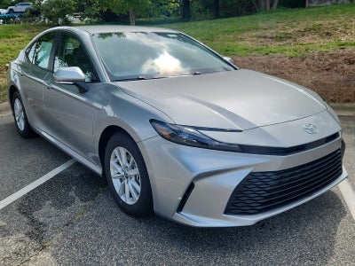 2026 Toyota Camry 4DR CVT HYB LE