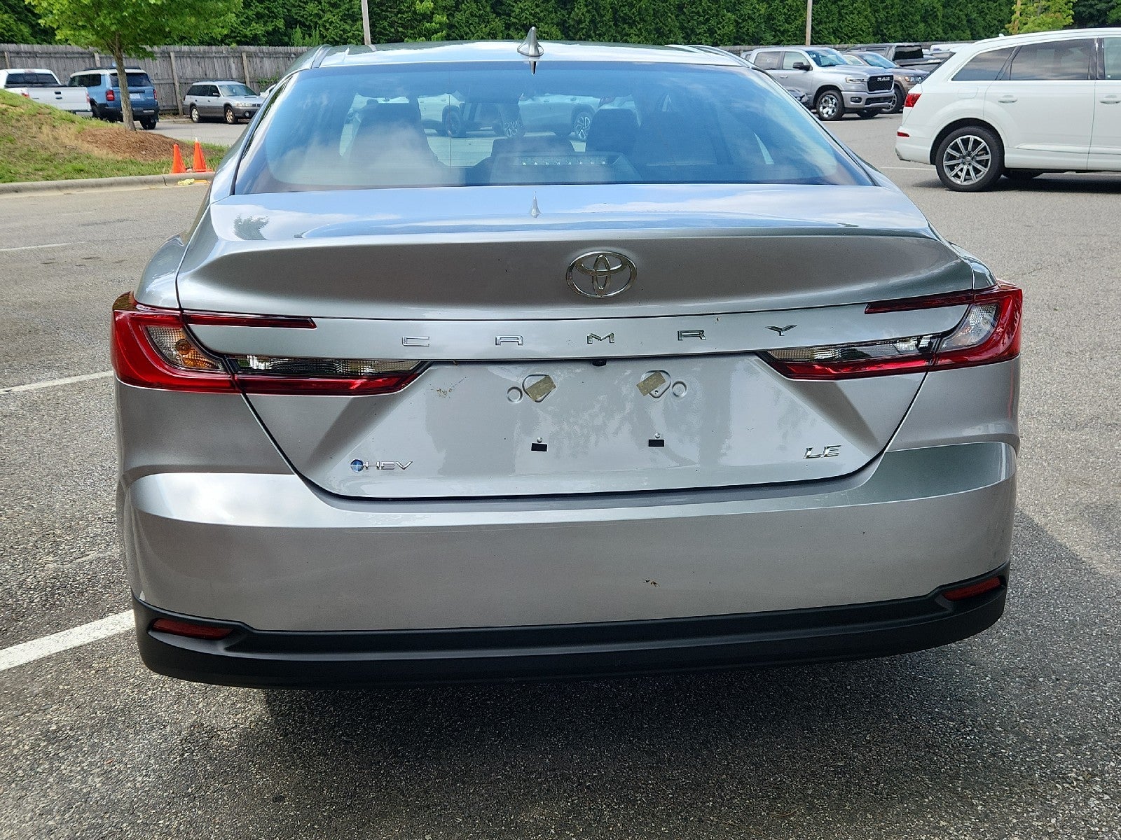 2026 Toyota Camry 4DR CVT HYB LE