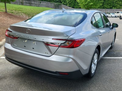 2026 Toyota Camry 4DR CVT HYB LE