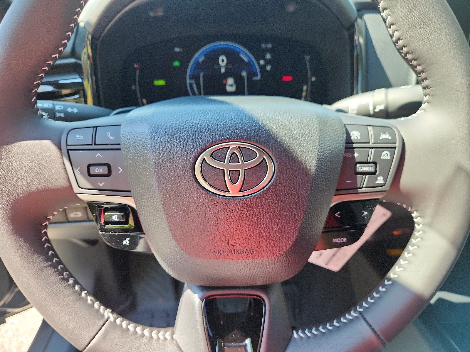 2026 Toyota Camry 4DR CVT HYB SE