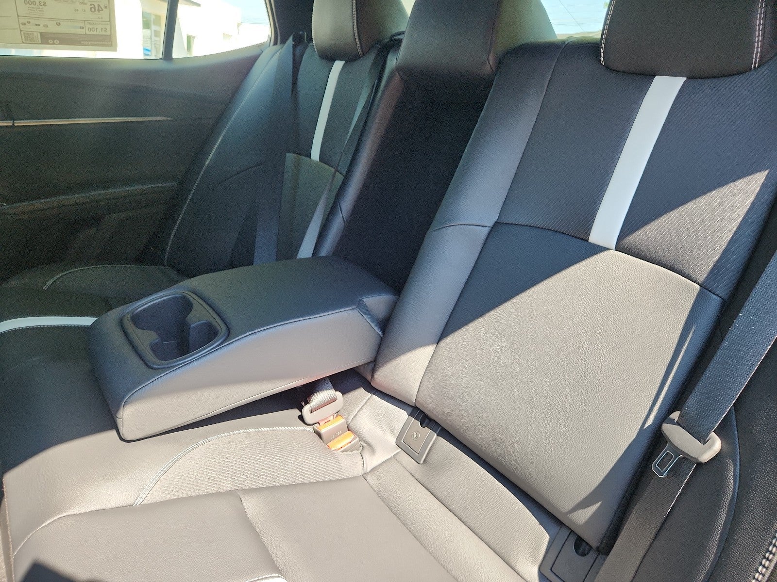 2026 Toyota Camry 4DR CVT HYB SE