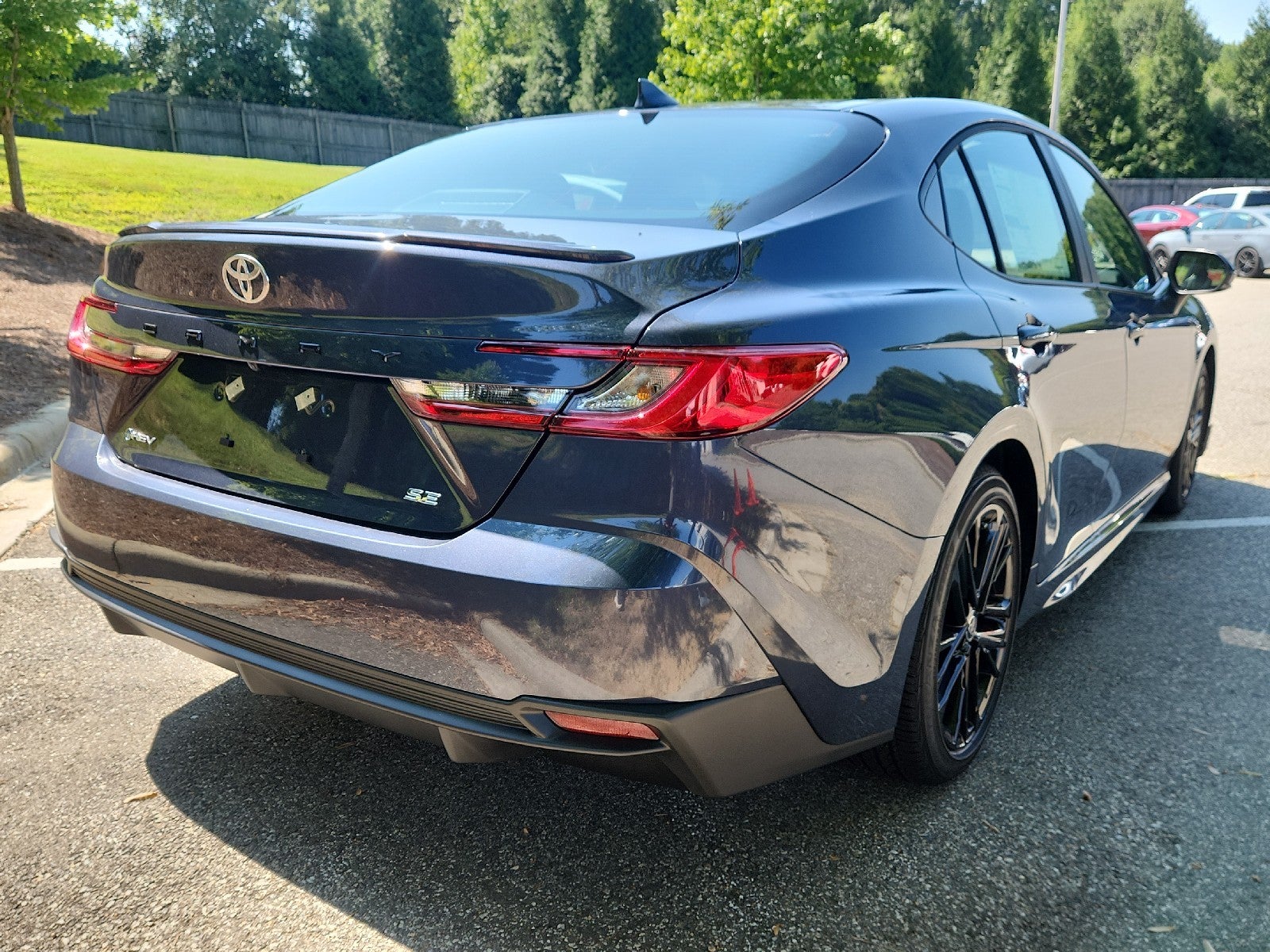 2026 Toyota Camry 4DR CVT HYB SE