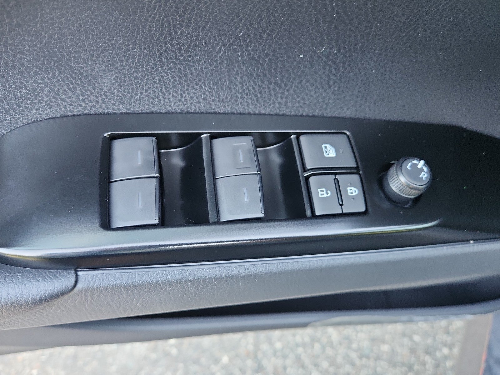 2026 Toyota Camry 4DR AWD HYB LE