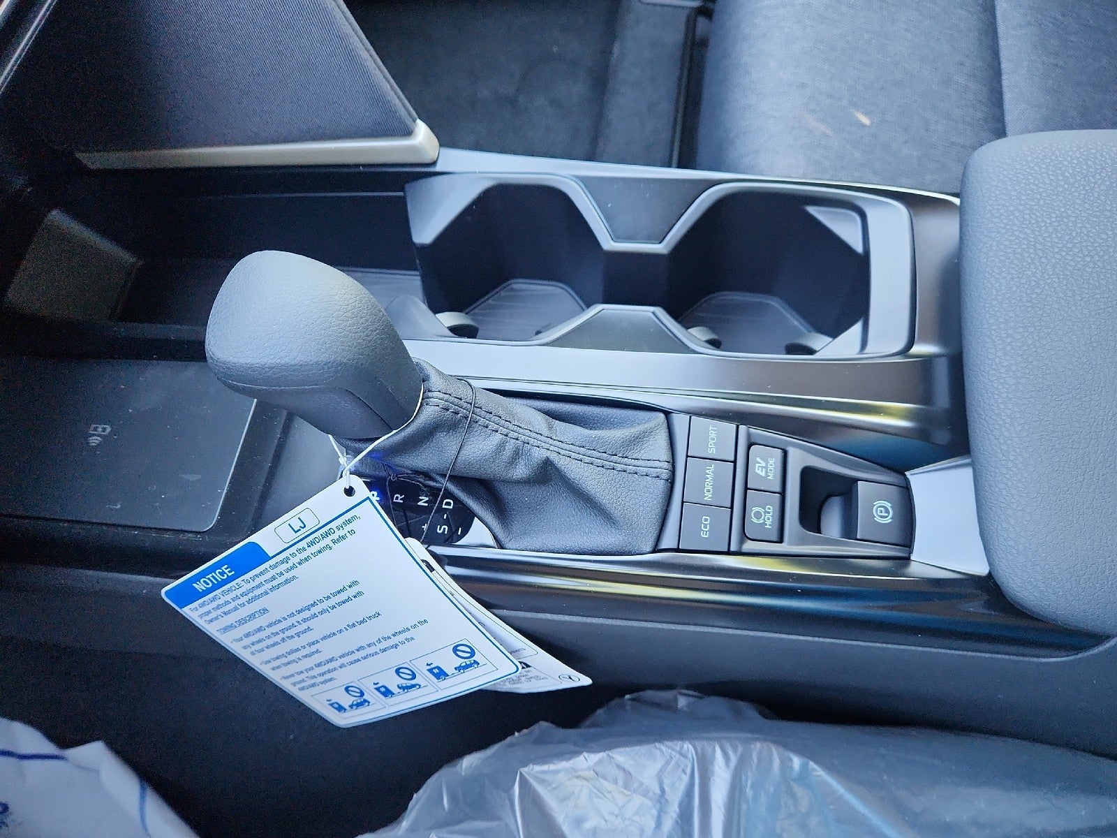 2026 Toyota Camry 4DR AWD HYB LE