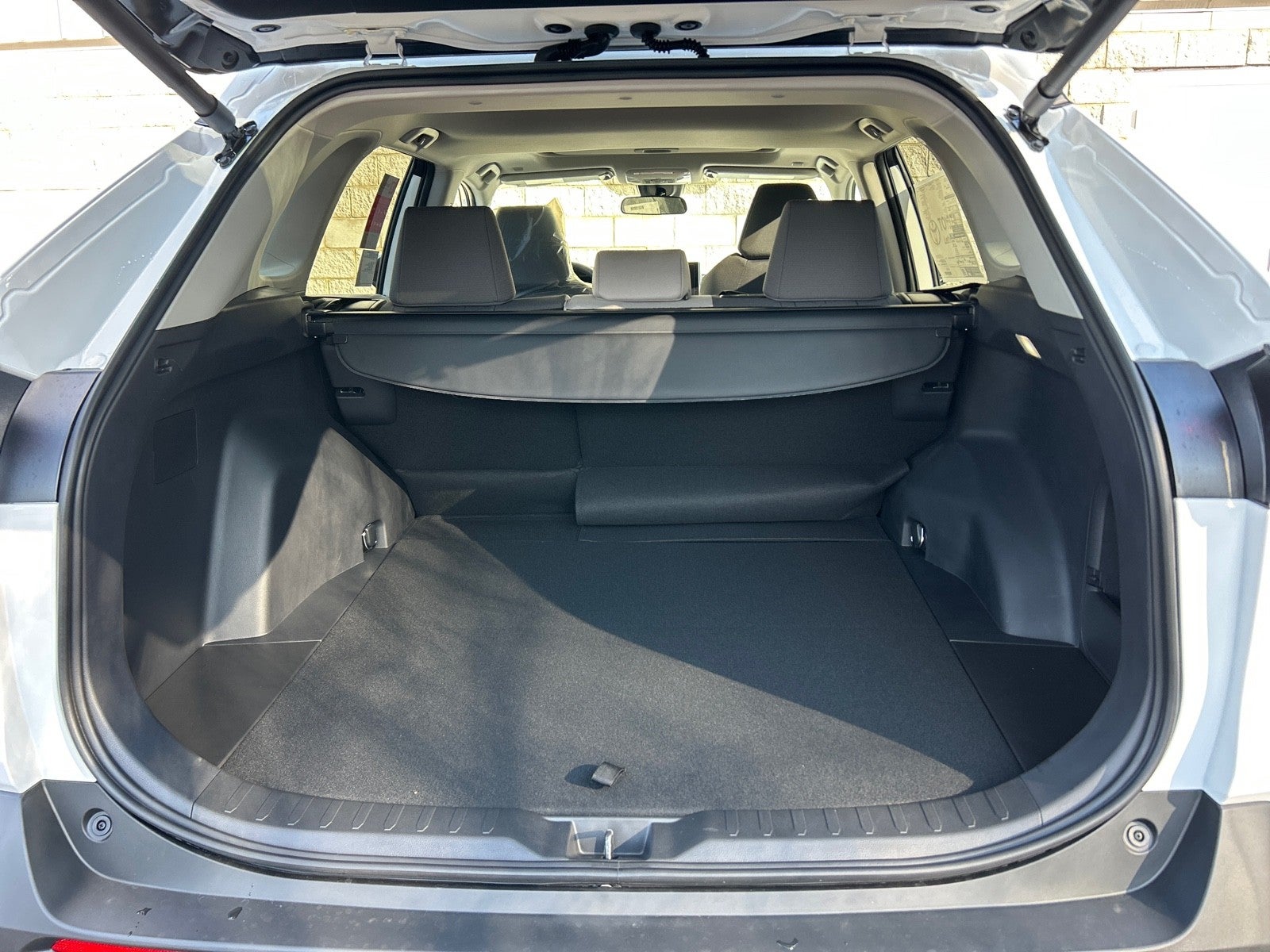 2025 Toyota RAV4 4DR AWD HYB XLE