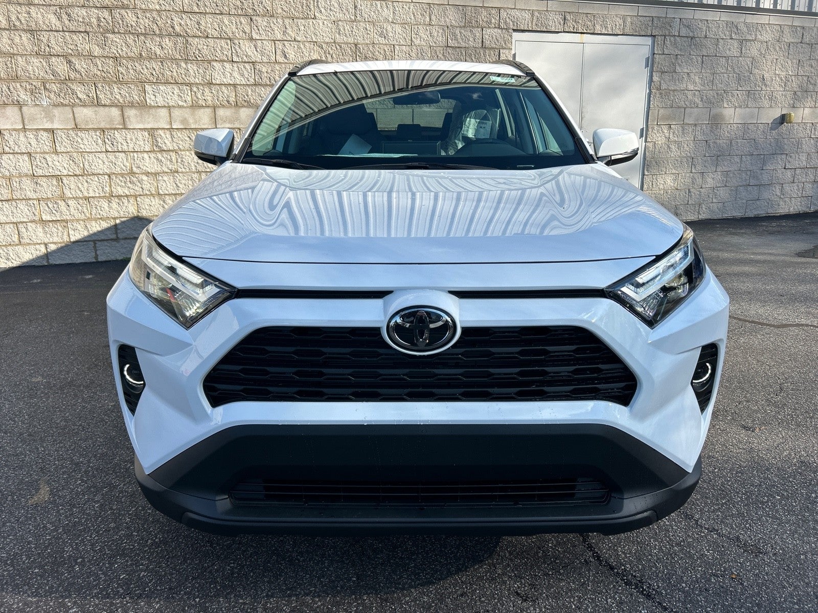 2025 Toyota RAV4 4DR AWD HYB XLE