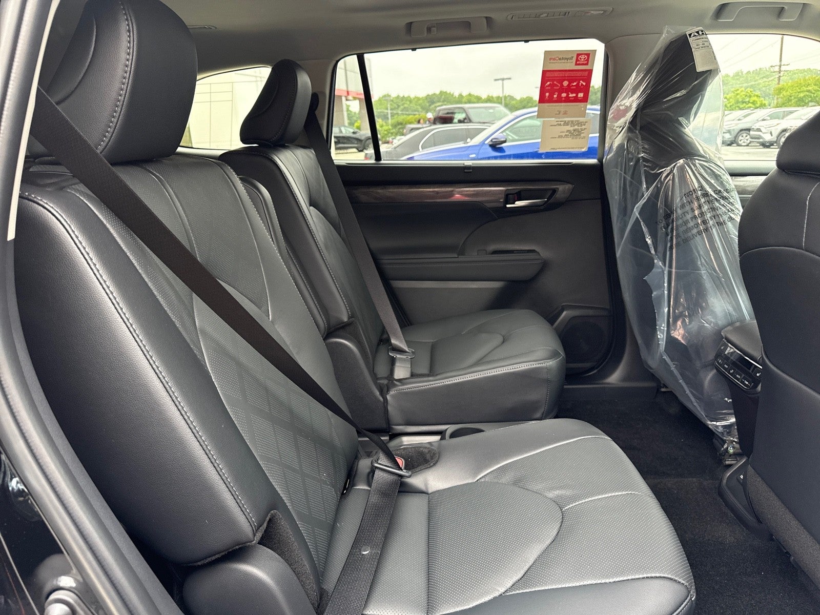 2026 Toyota Highlander Hybrid Hybrid Platinum
