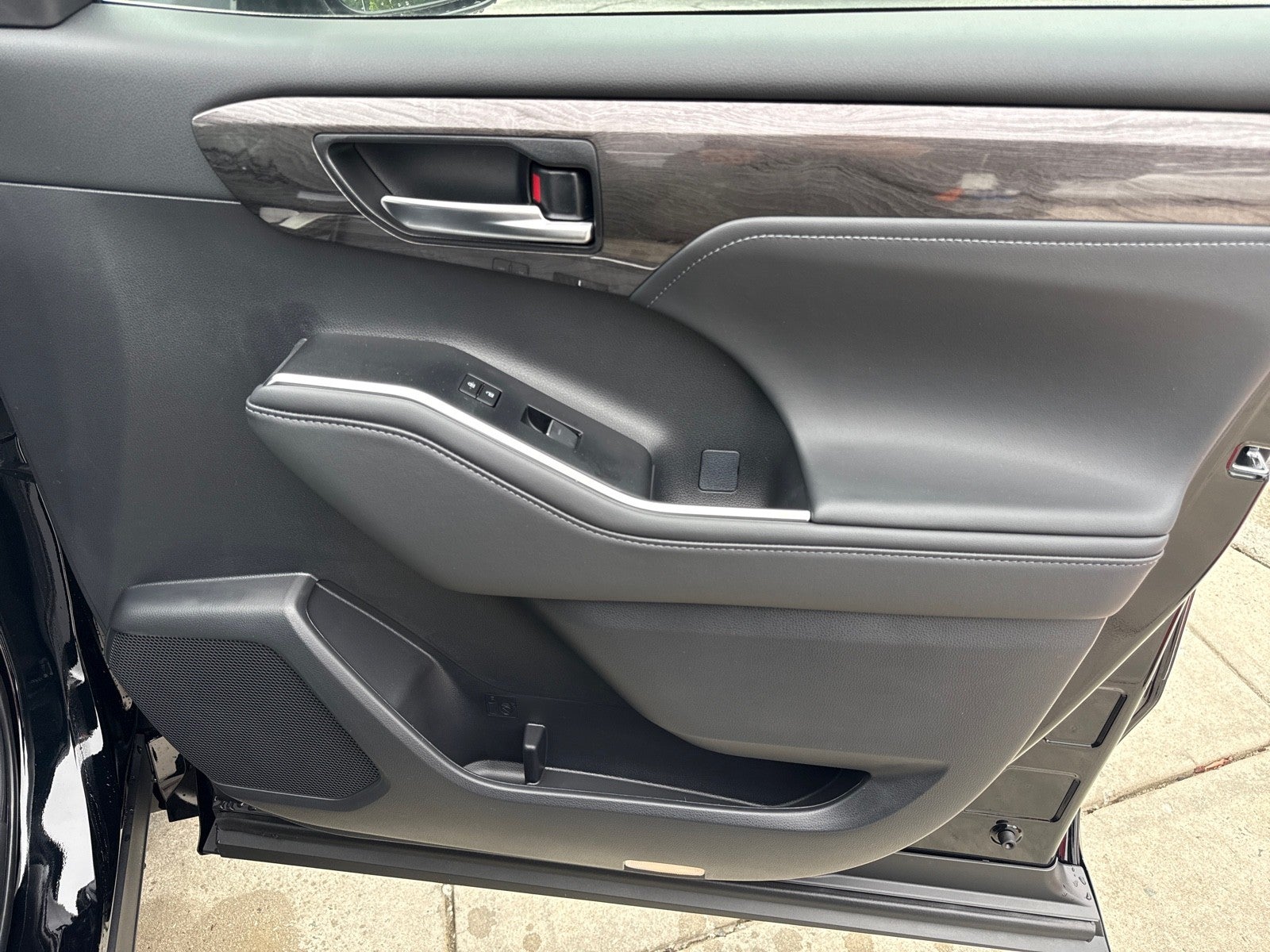2026 Toyota Highlander Hybrid Hybrid Platinum