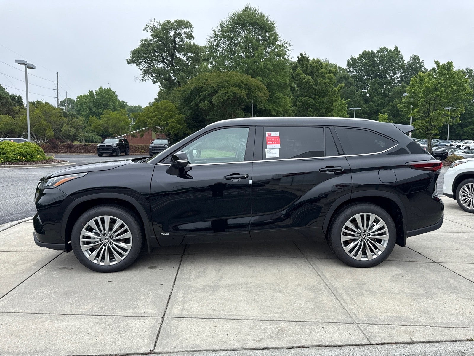 2026 Toyota Highlander Hybrid Hybrid Platinum