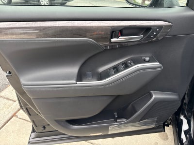 2026 Toyota Highlander Hybrid Hybrid Platinum