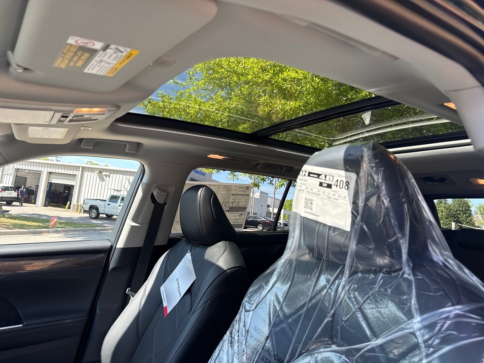 2026 Toyota Highlander 4DR HYB AWD PLATINUM