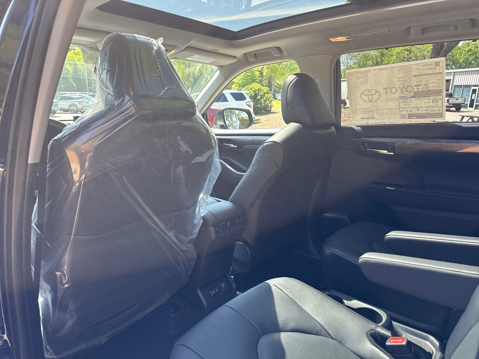 2026 Toyota Highlander 4DR HYB AWD PLATINUM