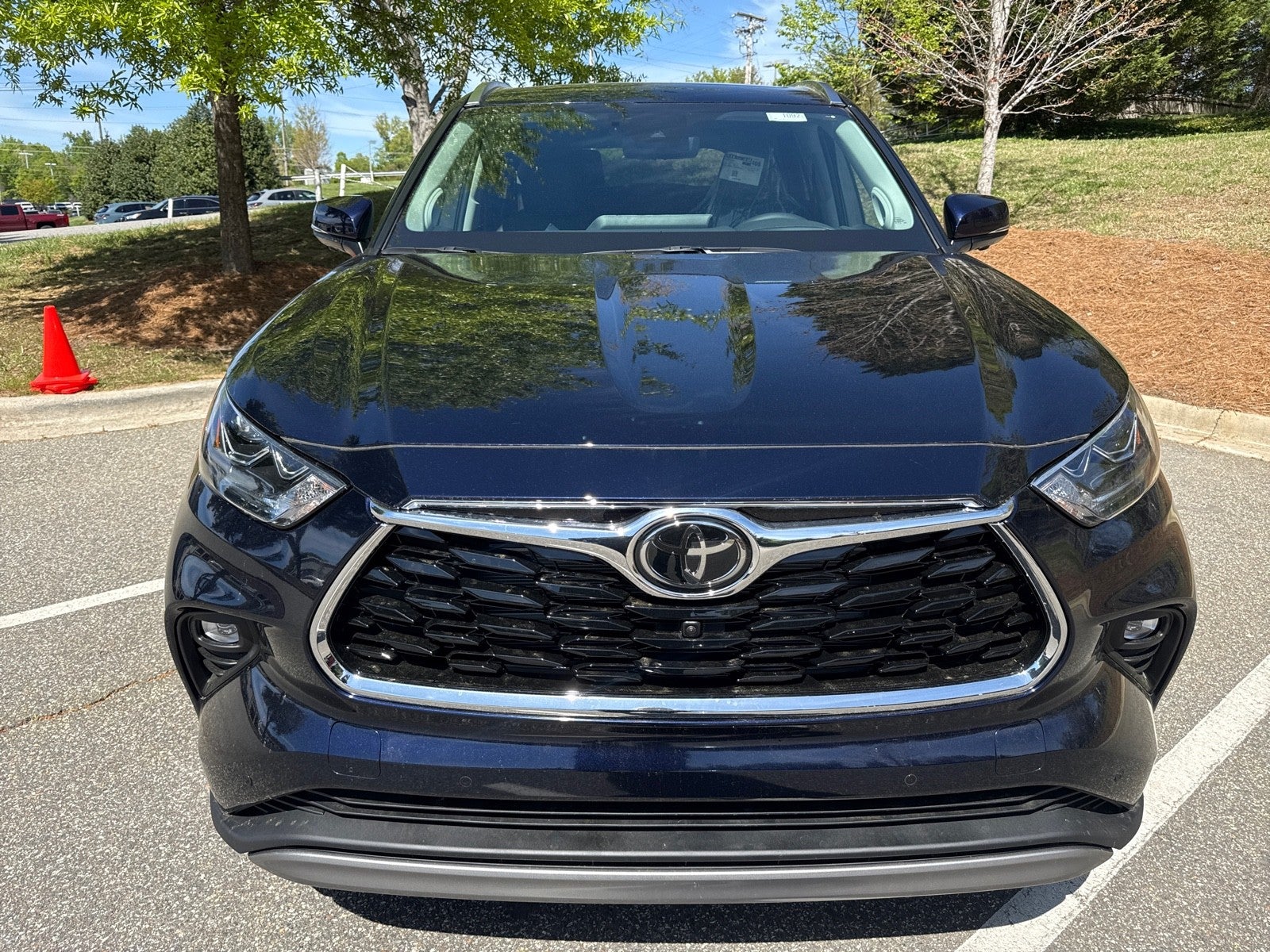 2026 Toyota Highlander 4DR HYB AWD PLATINUM