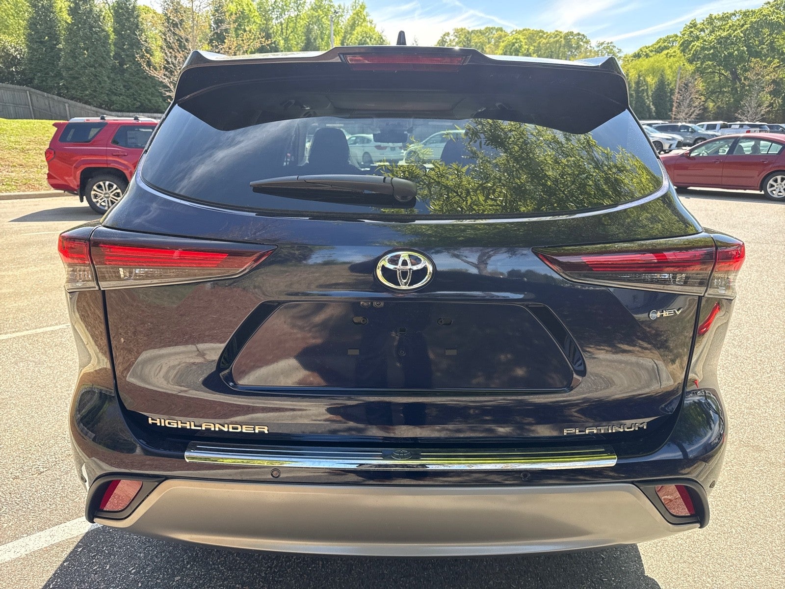 2026 Toyota Highlander 4DR HYB AWD PLATINUM