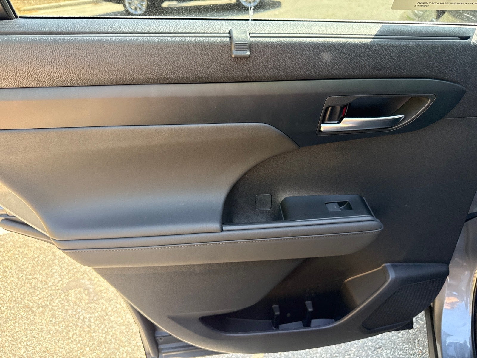 2026 Toyota Highlander 4DR HYB AWD XLE