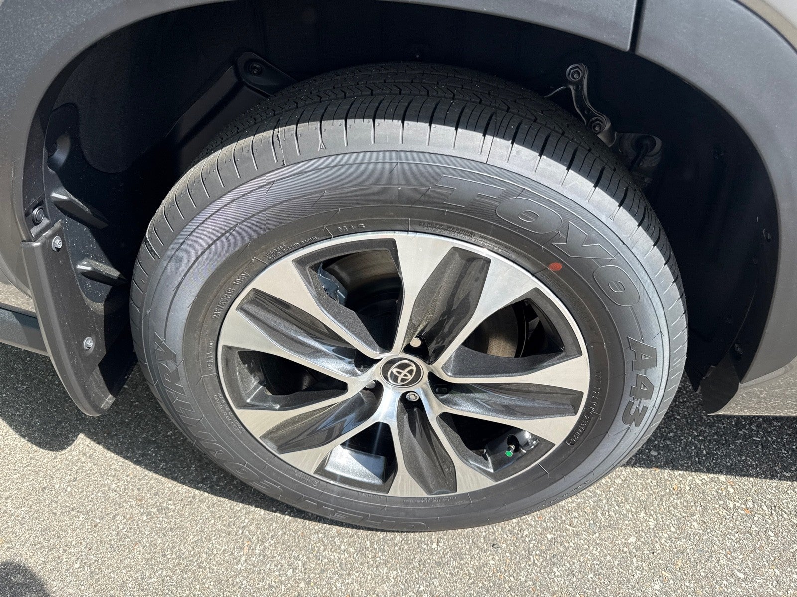 2026 Toyota Highlander 4DR HYB AWD XLE