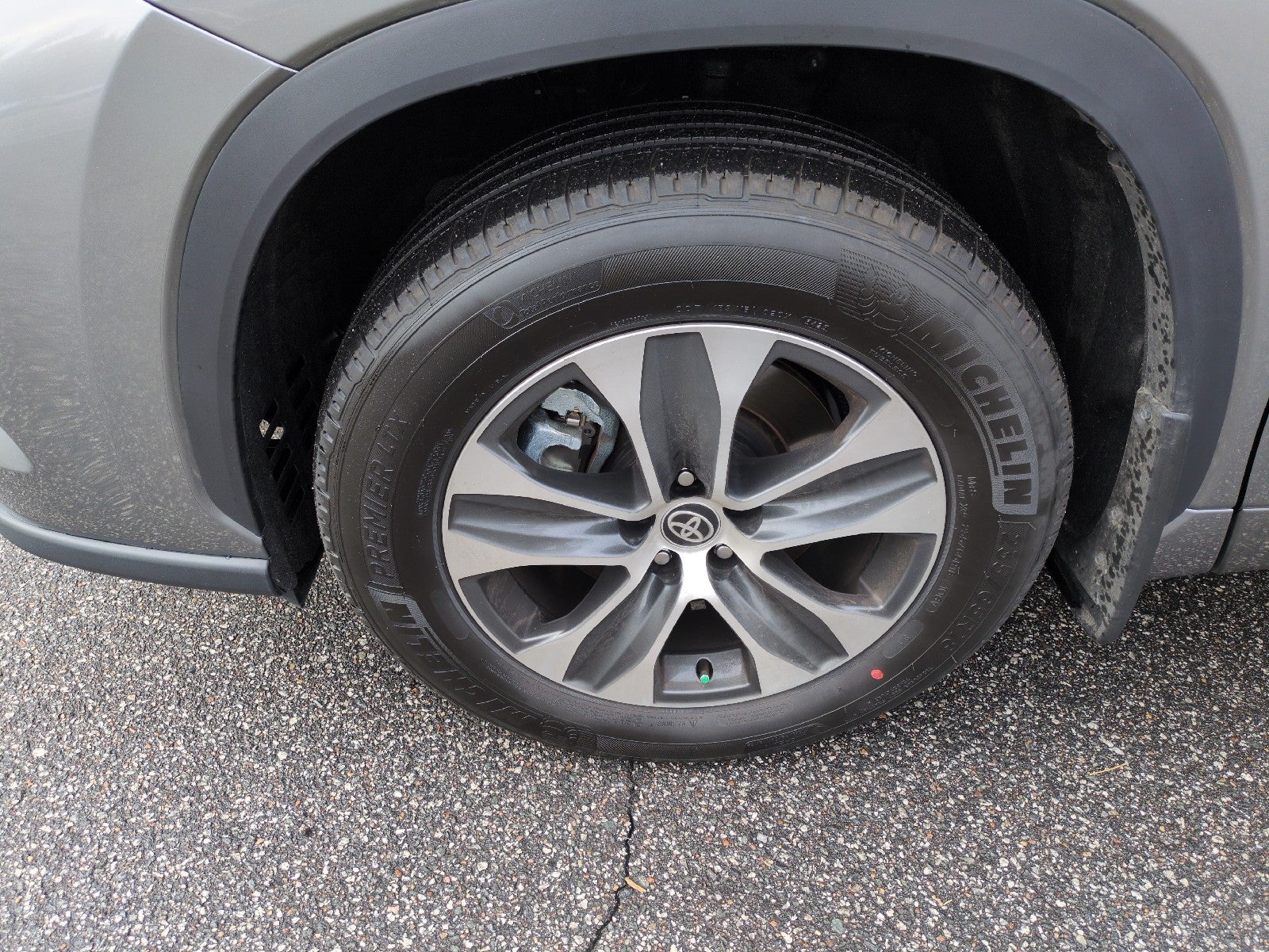 2026 Toyota Highlander 4DR AWD XLE