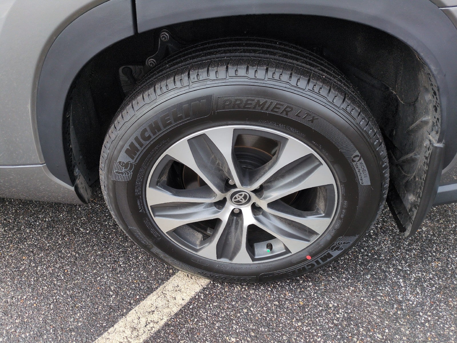 2026 Toyota Highlander 4DR AWD XLE