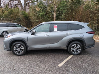 2026 Toyota Highlander 4DR AWD XLE