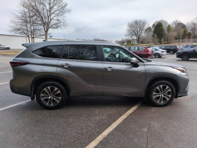 2026 Toyota Highlander 4DR AWD XLE