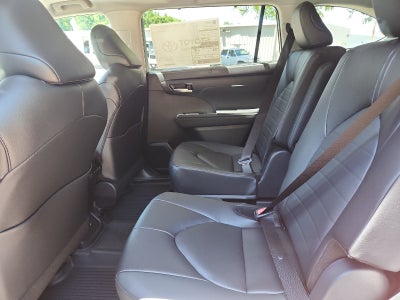 2026 Toyota Highlander XLE