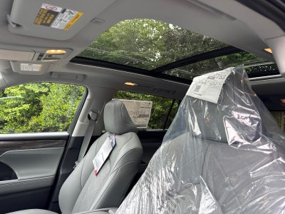 2026 Toyota Highlander 4DR AWD PLATINUM