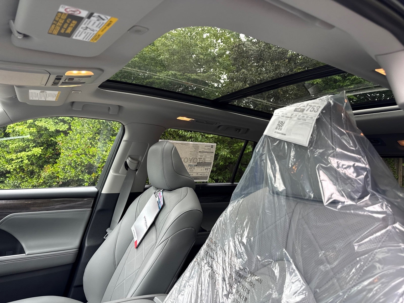 2026 Toyota Highlander 4DR AWD PLATINUM