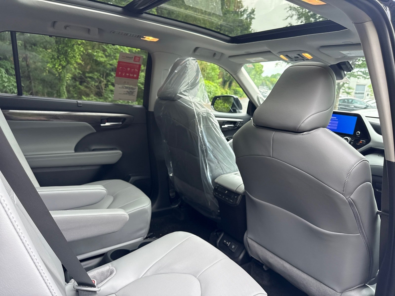 2026 Toyota Highlander 4DR AWD PLATINUM