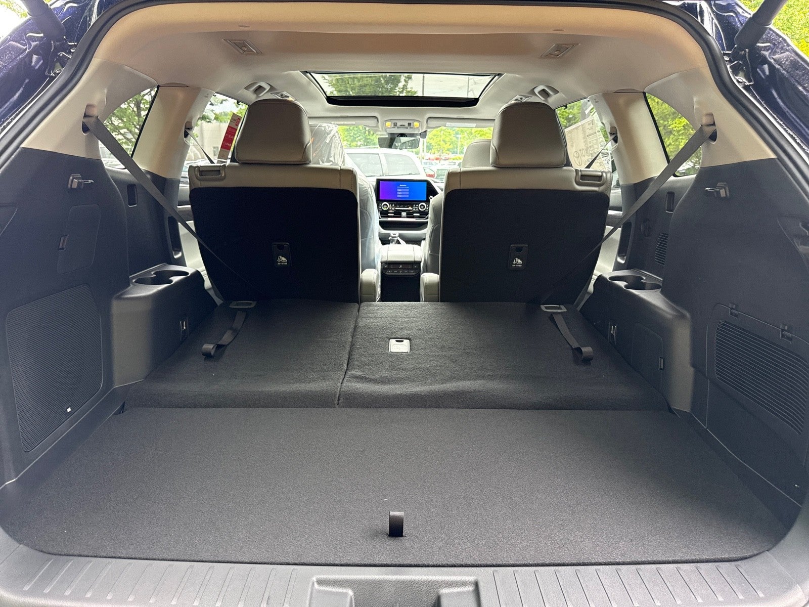 2026 Toyota Highlander 4DR AWD PLATINUM