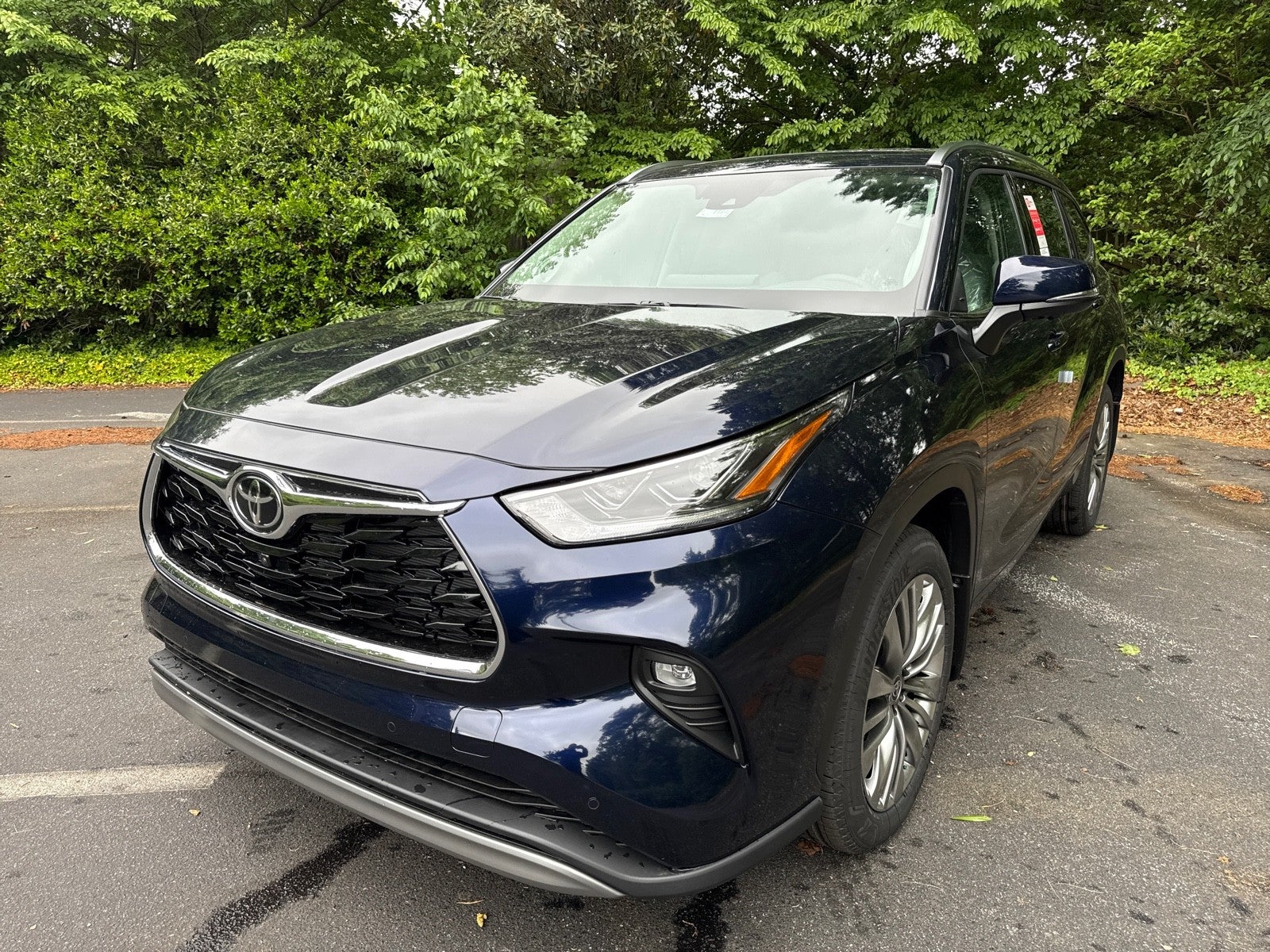 2026 Toyota Highlander 4DR AWD PLATINUM