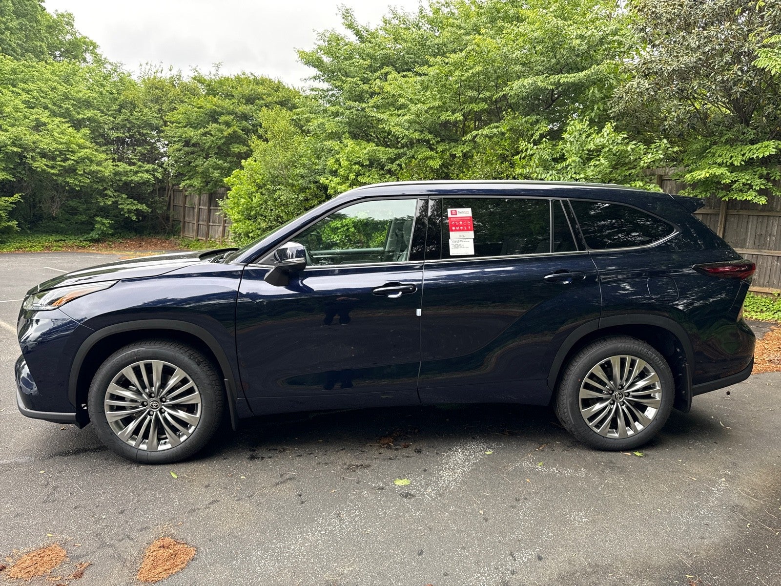 2026 Toyota Highlander 4DR AWD PLATINUM