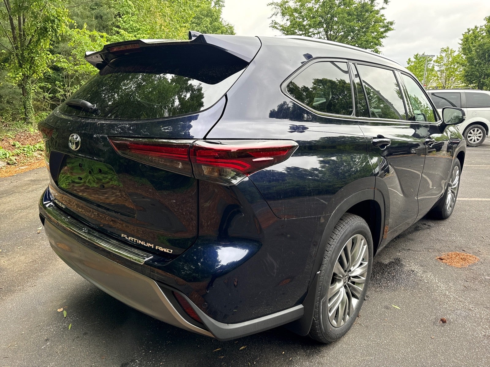 2026 Toyota Highlander 4DR AWD PLATINUM