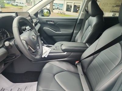 2026 Toyota Highlander 4DR AWD XLE