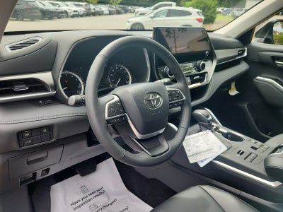 2026 Toyota Highlander 4DR AWD XLE