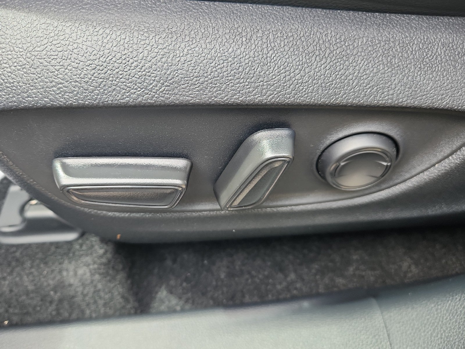 2026 Toyota Highlander 4DR AWD XLE