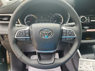 2026 Toyota Highlander 4DR AWD XLE