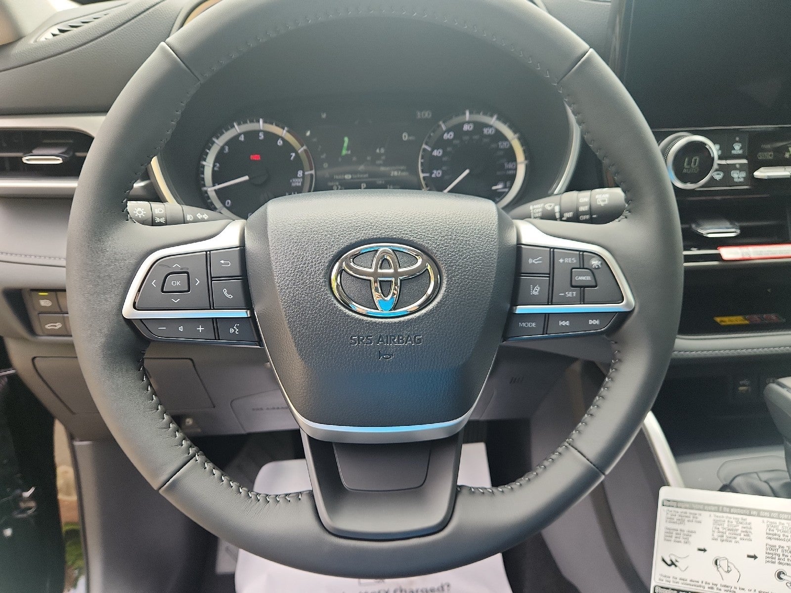 2026 Toyota Highlander 4DR AWD XLE